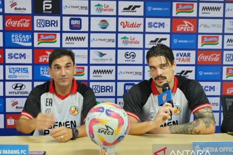 Pelatih Carlos Almeida Berikan Dukungan Tanpa Beban untuk Pemain Semen Padang