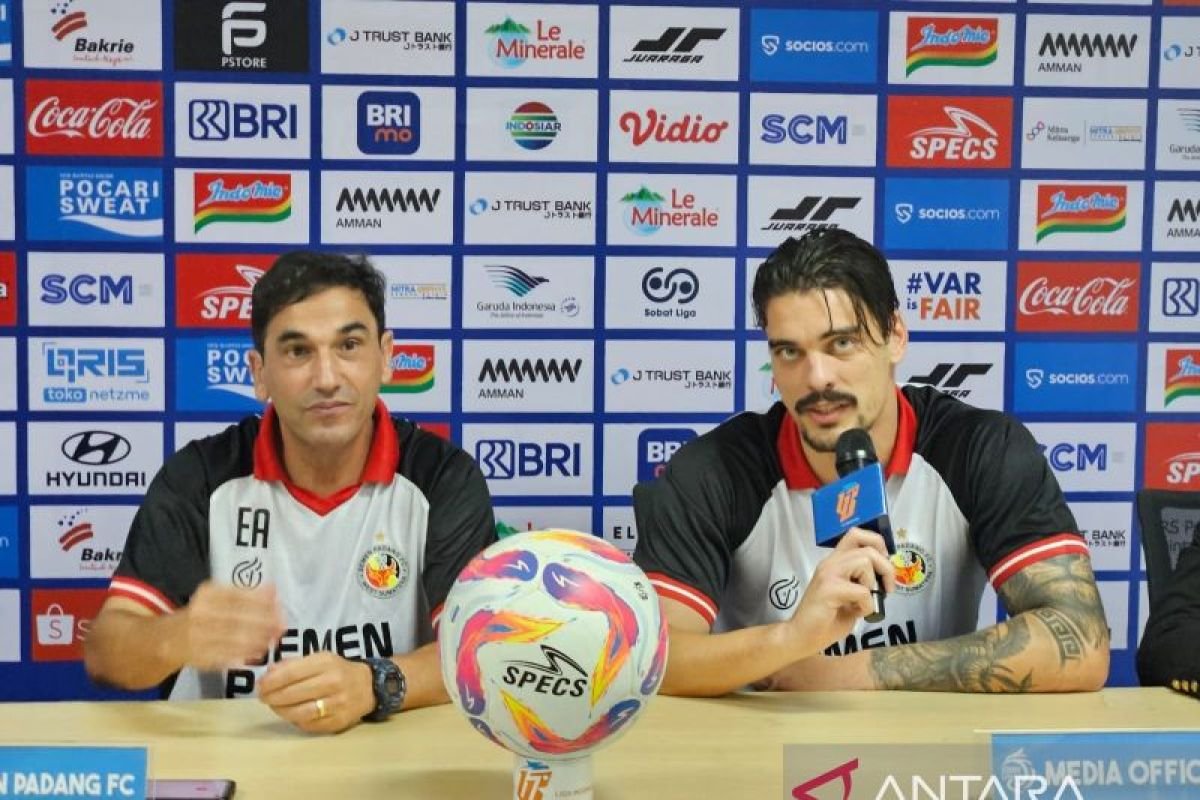 Pelatih Carlos Almeida Berikan Dukungan Tanpa Beban untuk Pemain Semen Padang