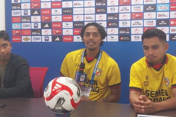 Pelatih Semen Padang Menyampaikan Kekecewaan Usai Kekalahan Tipis dari Malut United